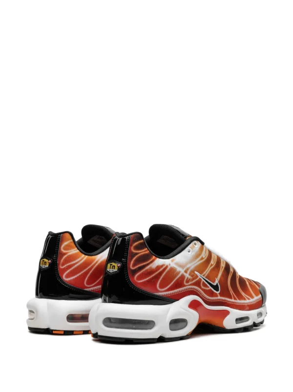 Nike Air Max Plus Light Photography - Image 4
